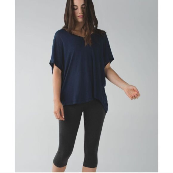 Lululemon In The Flow Black Cropped Leggings Sz 2 - Picture 1 of 4